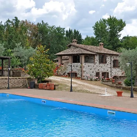 Lägenhet Sleeps 4 T240302 Otricoli