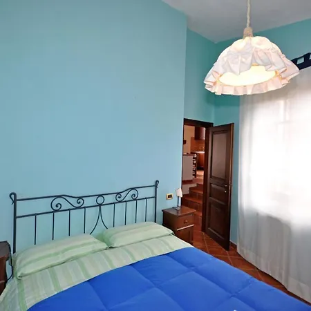 Sleeps 4 T240302 * Otricoli