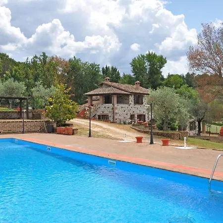 Sleeps 4 T240302 *