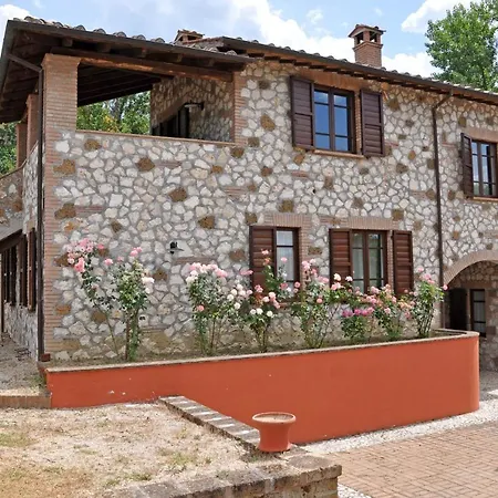 Lägenhet Sleeps 4 T240302