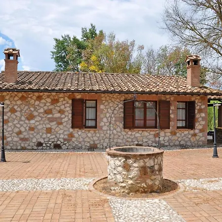 Lägenhet Sleeps 4 T240302